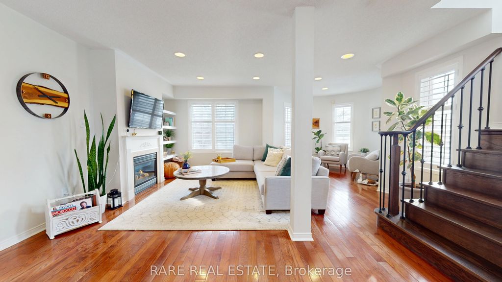 Photo of 619 Evans Avenue #8, Toronto, ON M8W 2W4 (MLS # W12751126)