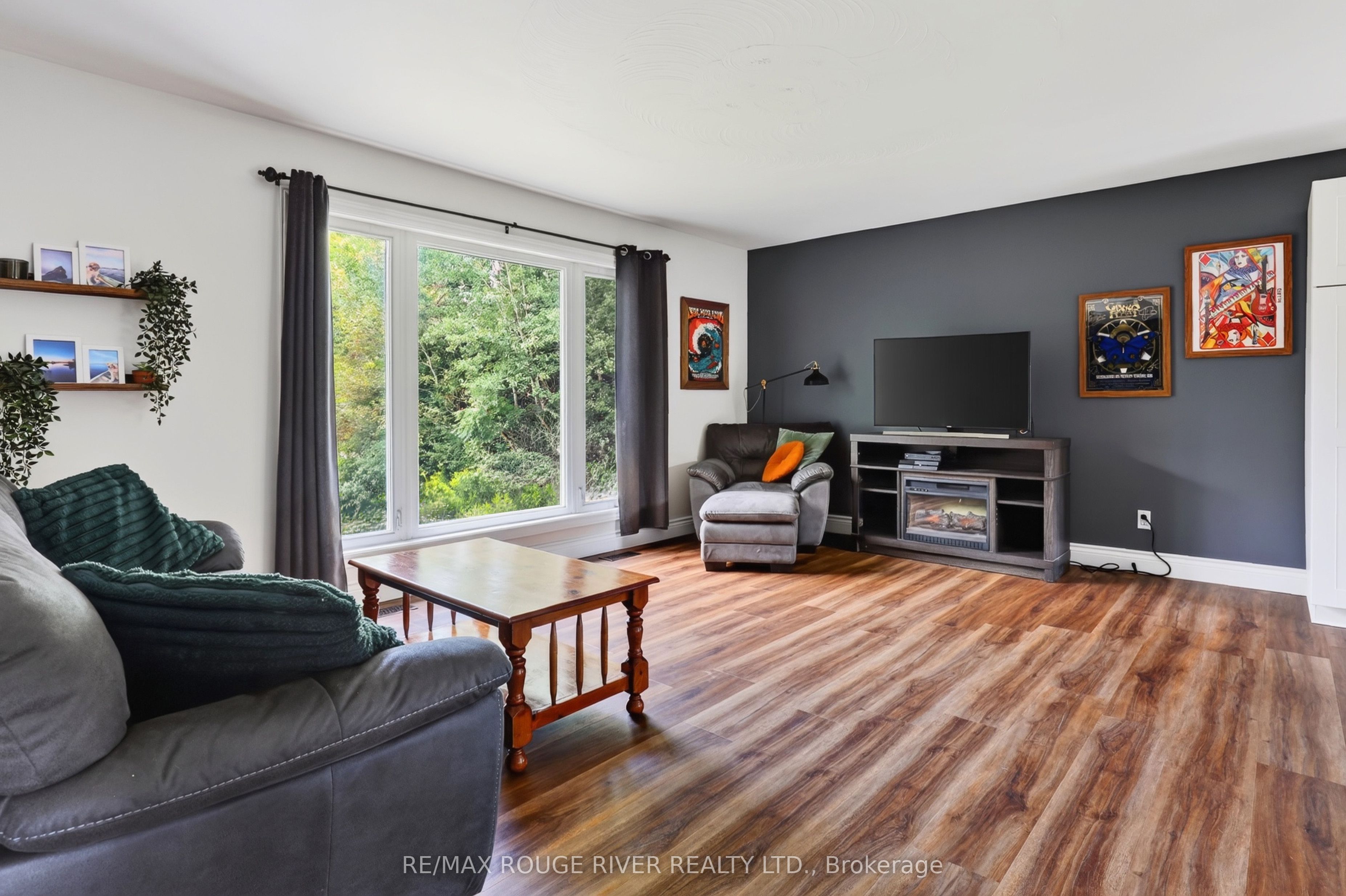 33 Creek Drive