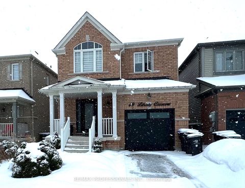Property photo of 49 liberty street, bradford west gwillimbury, ON l3z 0p5