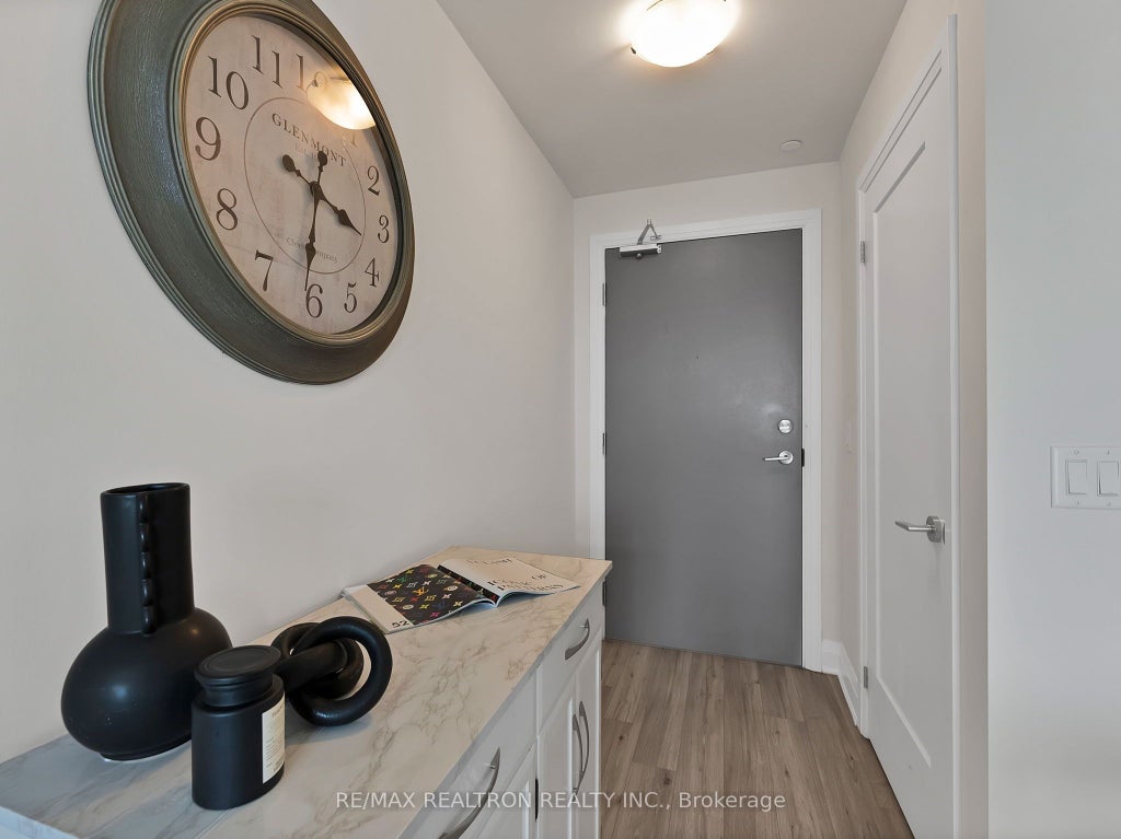 Photo of 3220 Sheppard Avenue E #1702, Toronto, ON M1T 0B7 (MLS # E14081338)