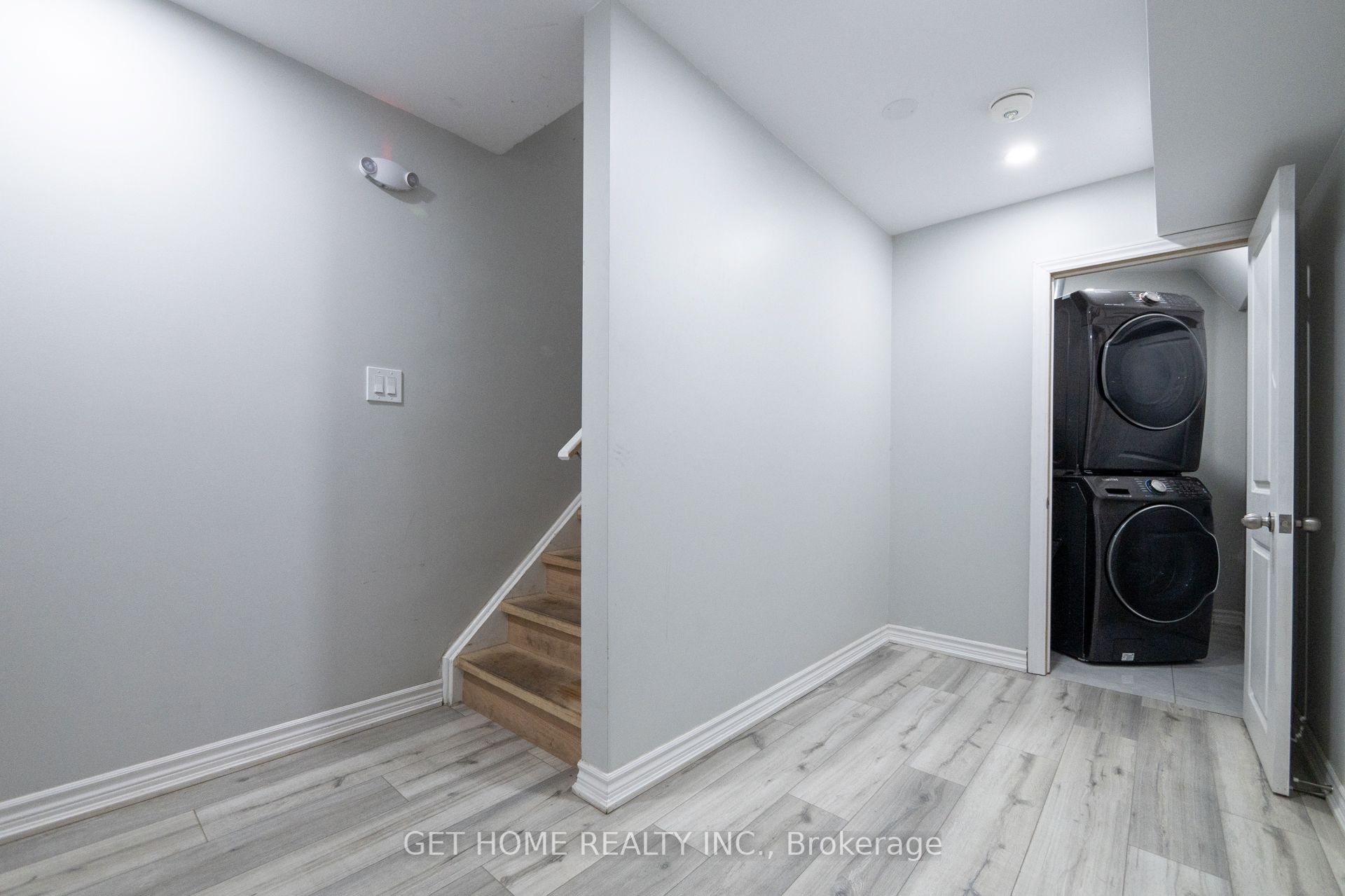 2 Nightjar Drive #Bsmt