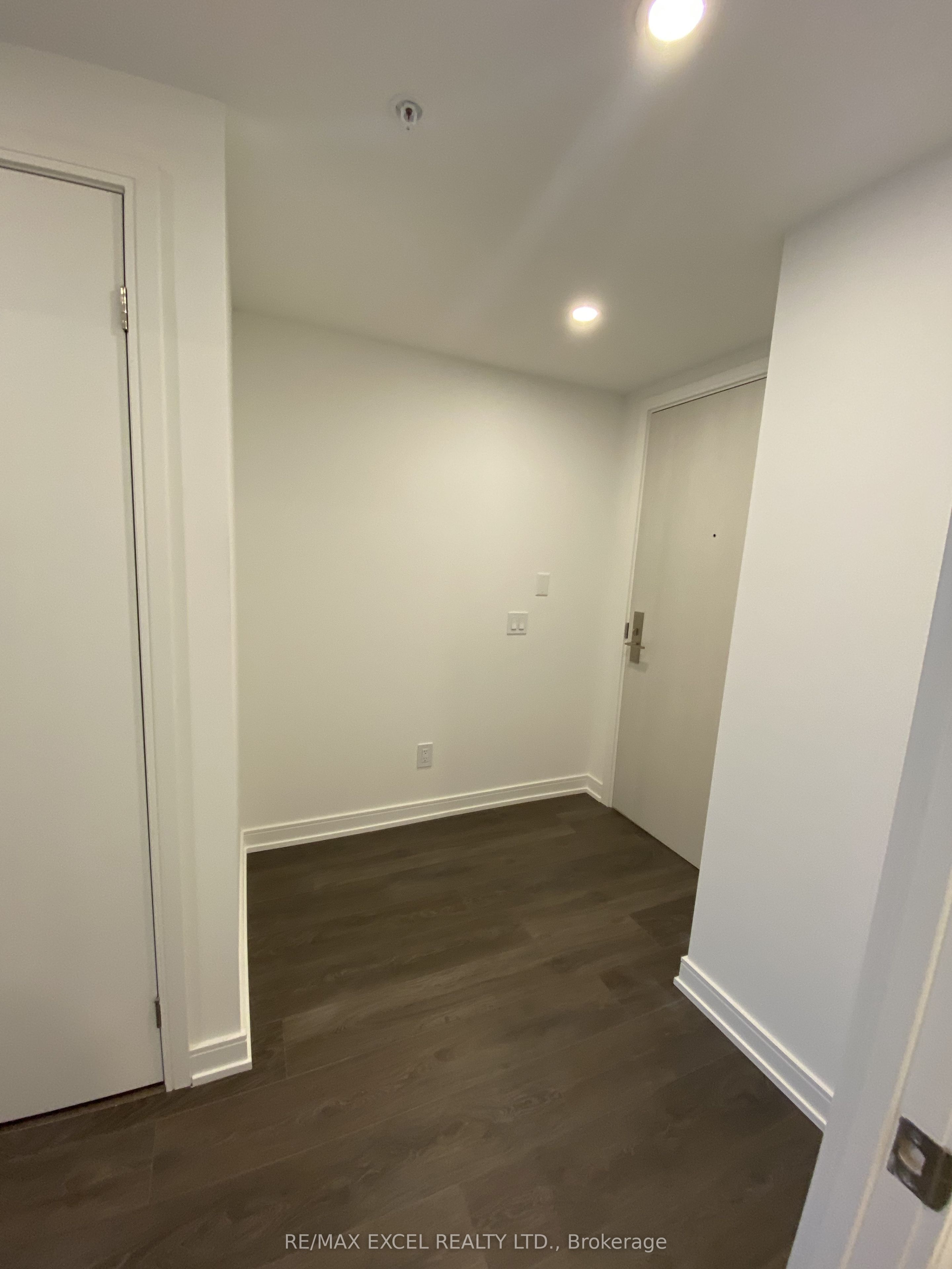 30 Samuel Wood Way 2201