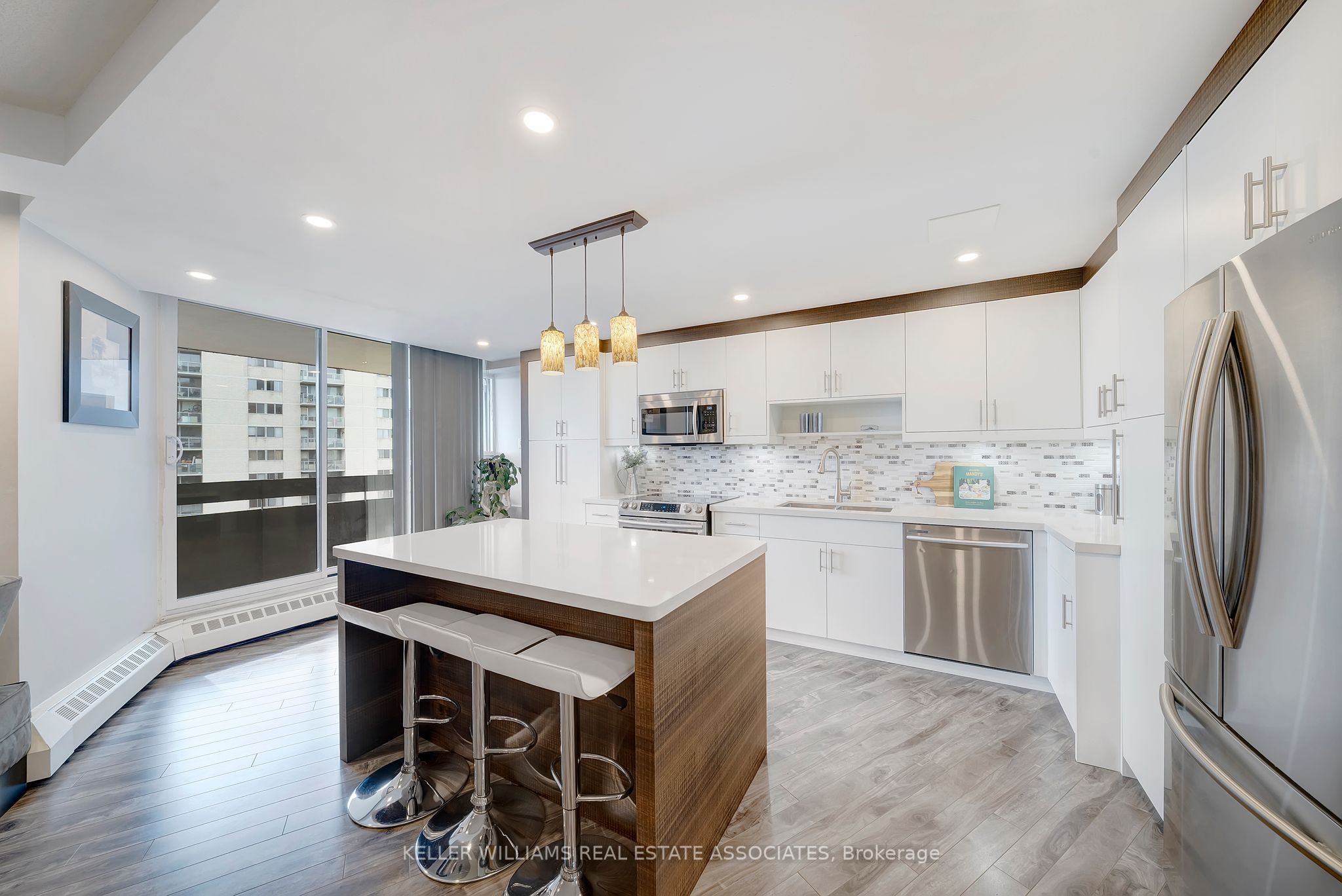 335 Mill Road W 1406