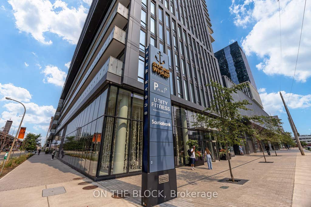 Photo of 138 Downes Street #2801, Toronto, ON M5E 0E4 (MLS # C13596852)