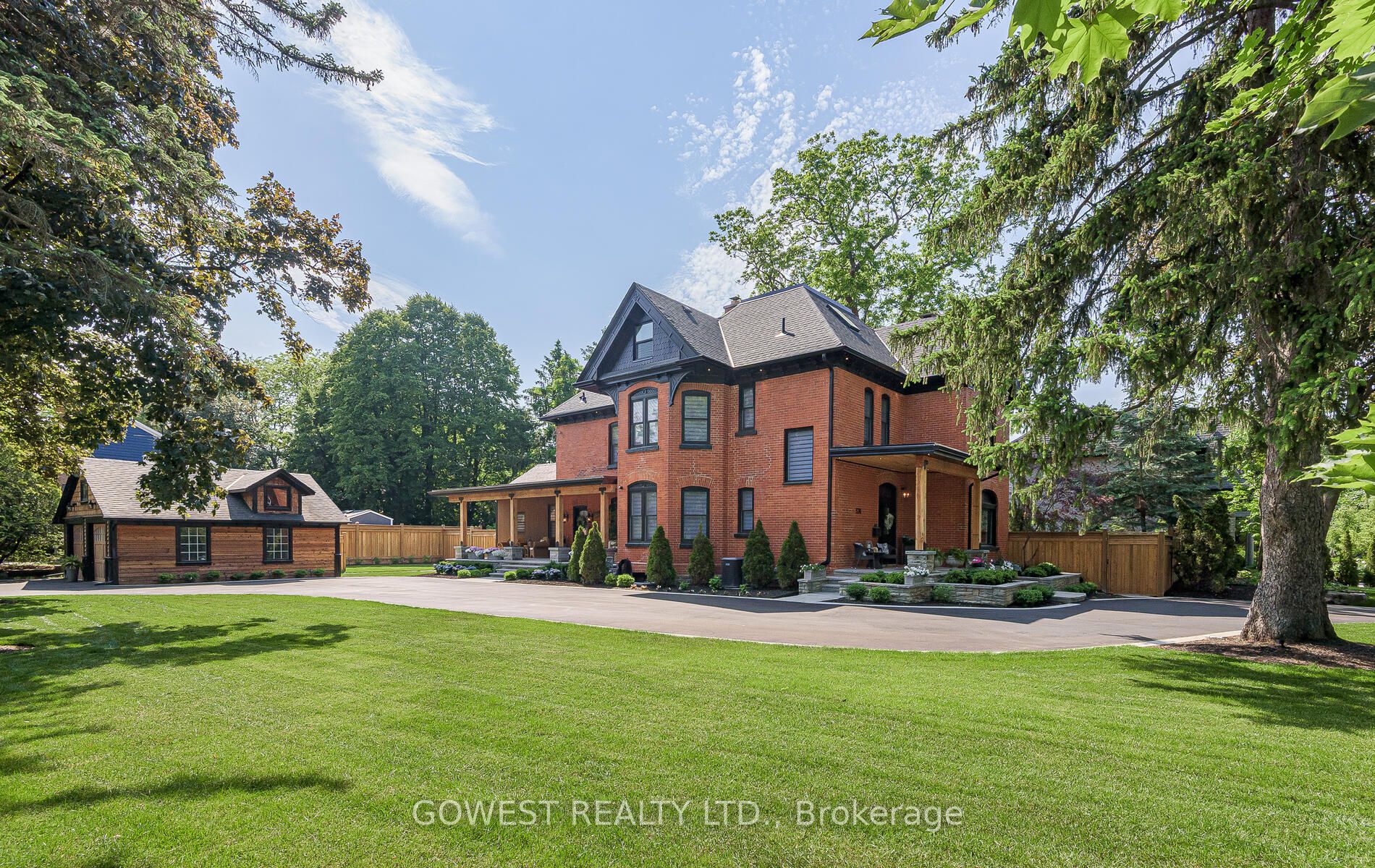 376 Chartwell Road