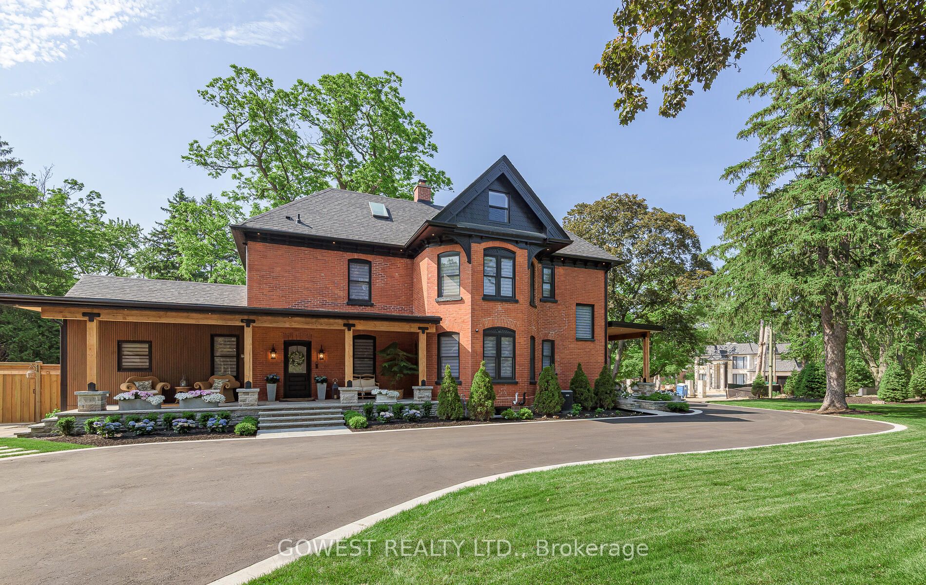376 Chartwell Road