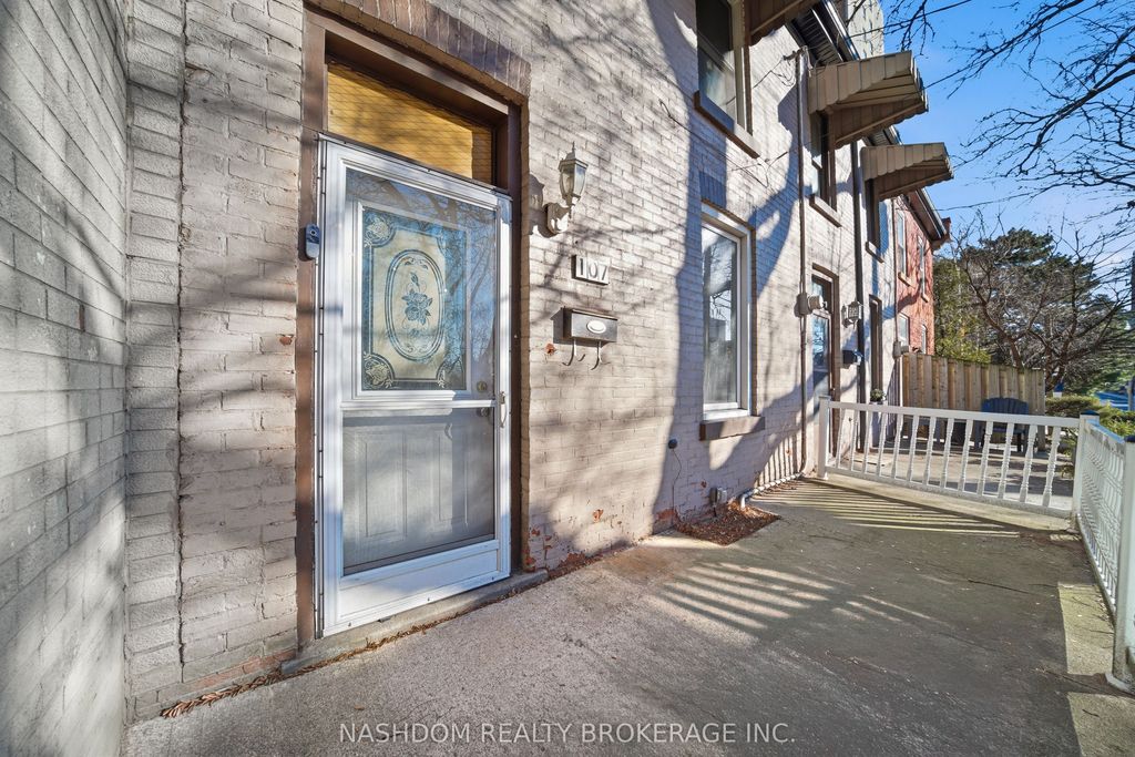 Photo of 107 Queen Street S, Hamilton, ON L8P 3R9 (MLS # X12871040)