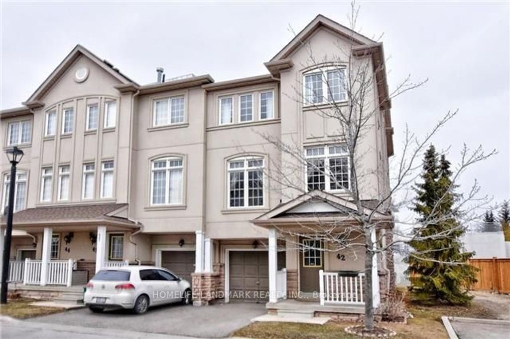 Photo of 10 Post Oak Drive #42, Richmond Hill, ON L4E 4H8 (MLS # N12813970)