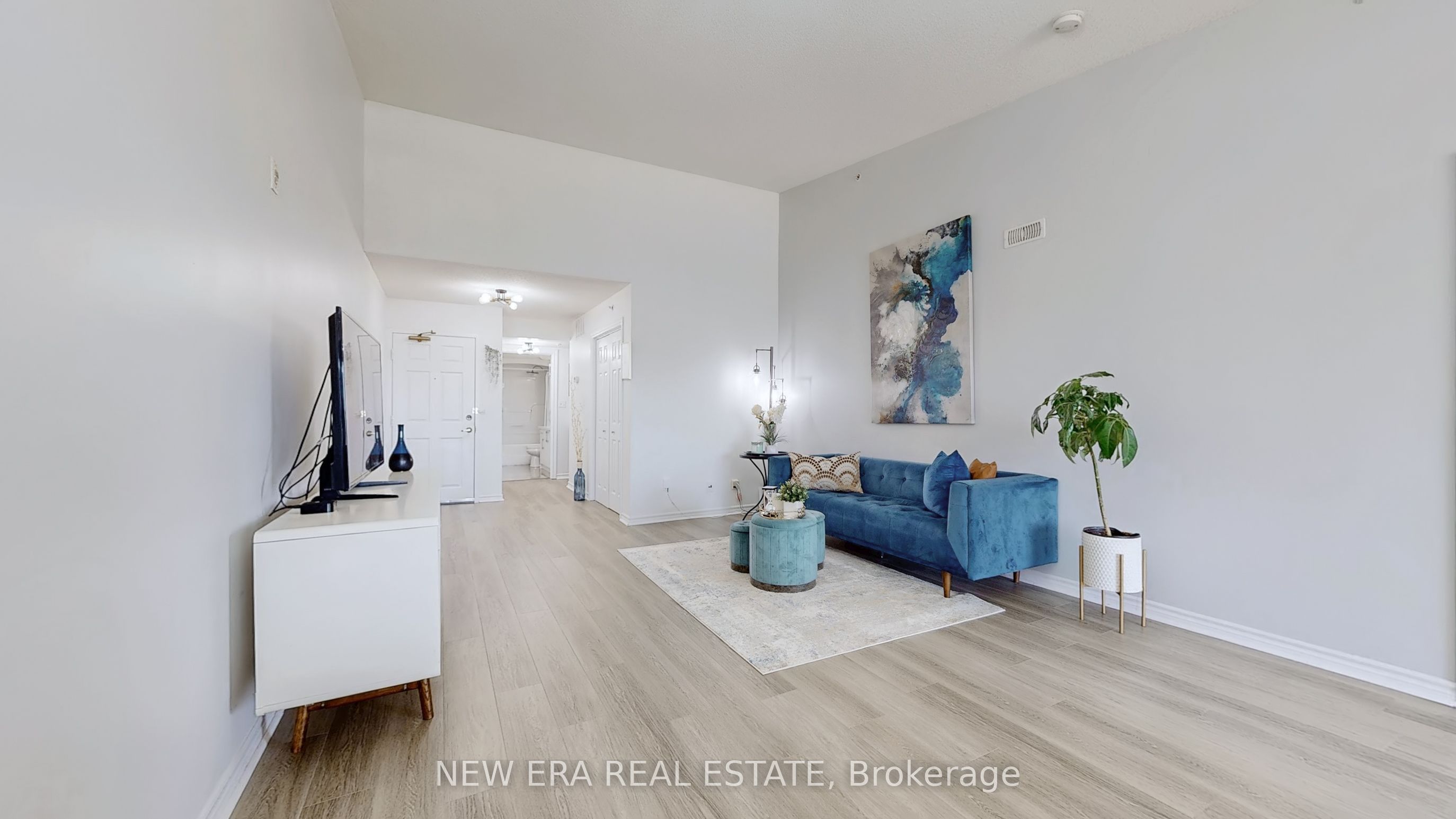 2085 Appleby Line 411