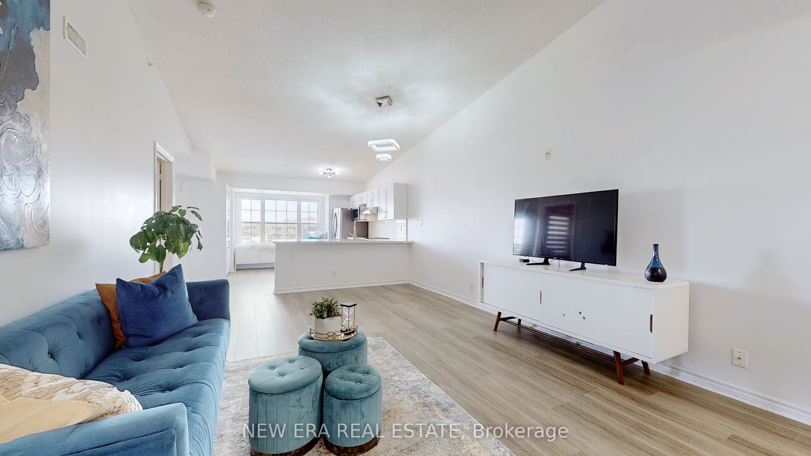 2085 Appleby Line 411