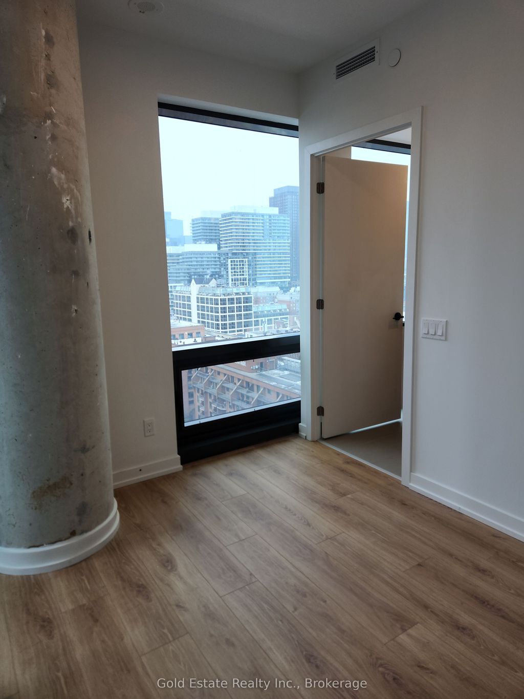 Photo of 33 Parliament Street #1604, Toronto, ON M5A 2Y2 (MLS # C12589034)