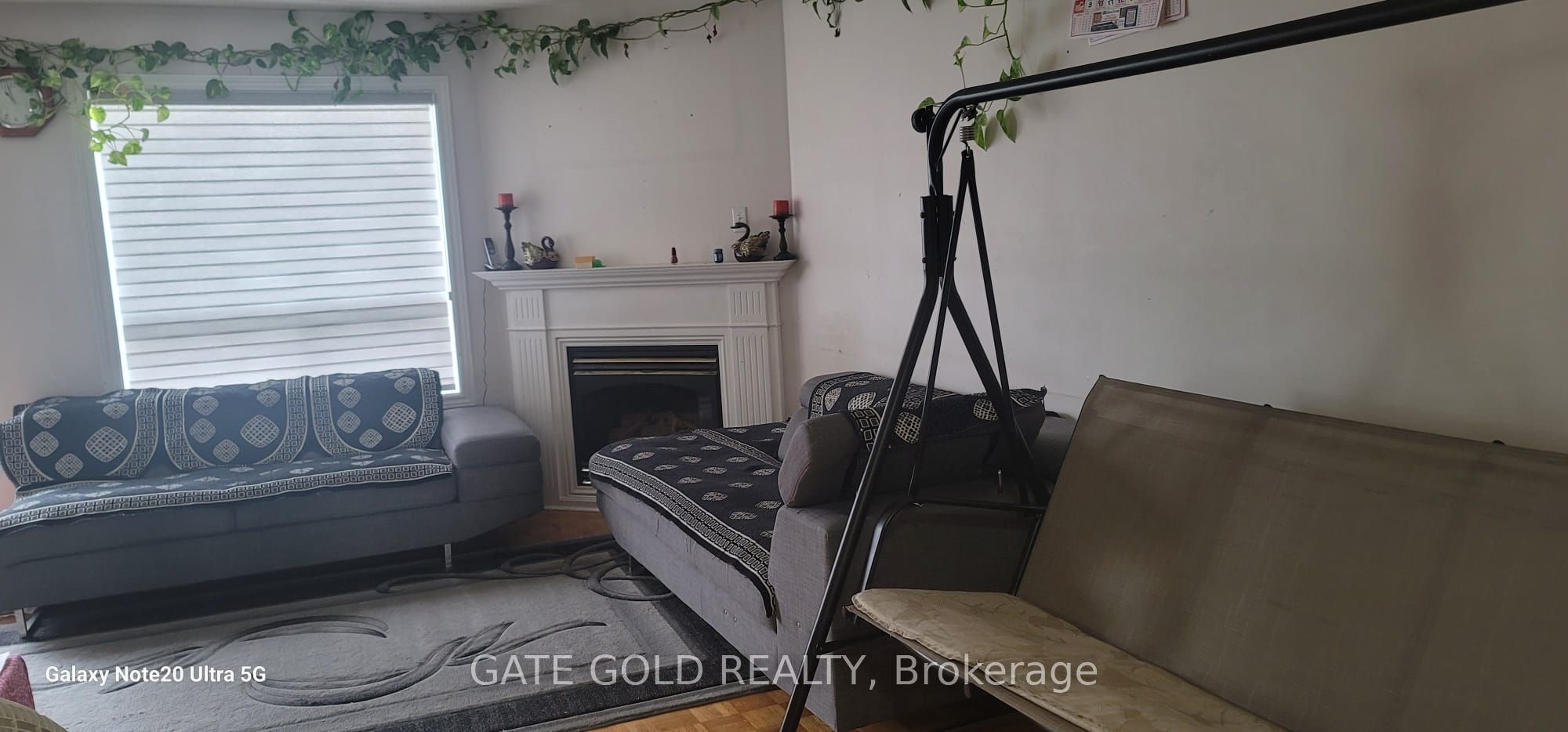 22 Oatfield Road