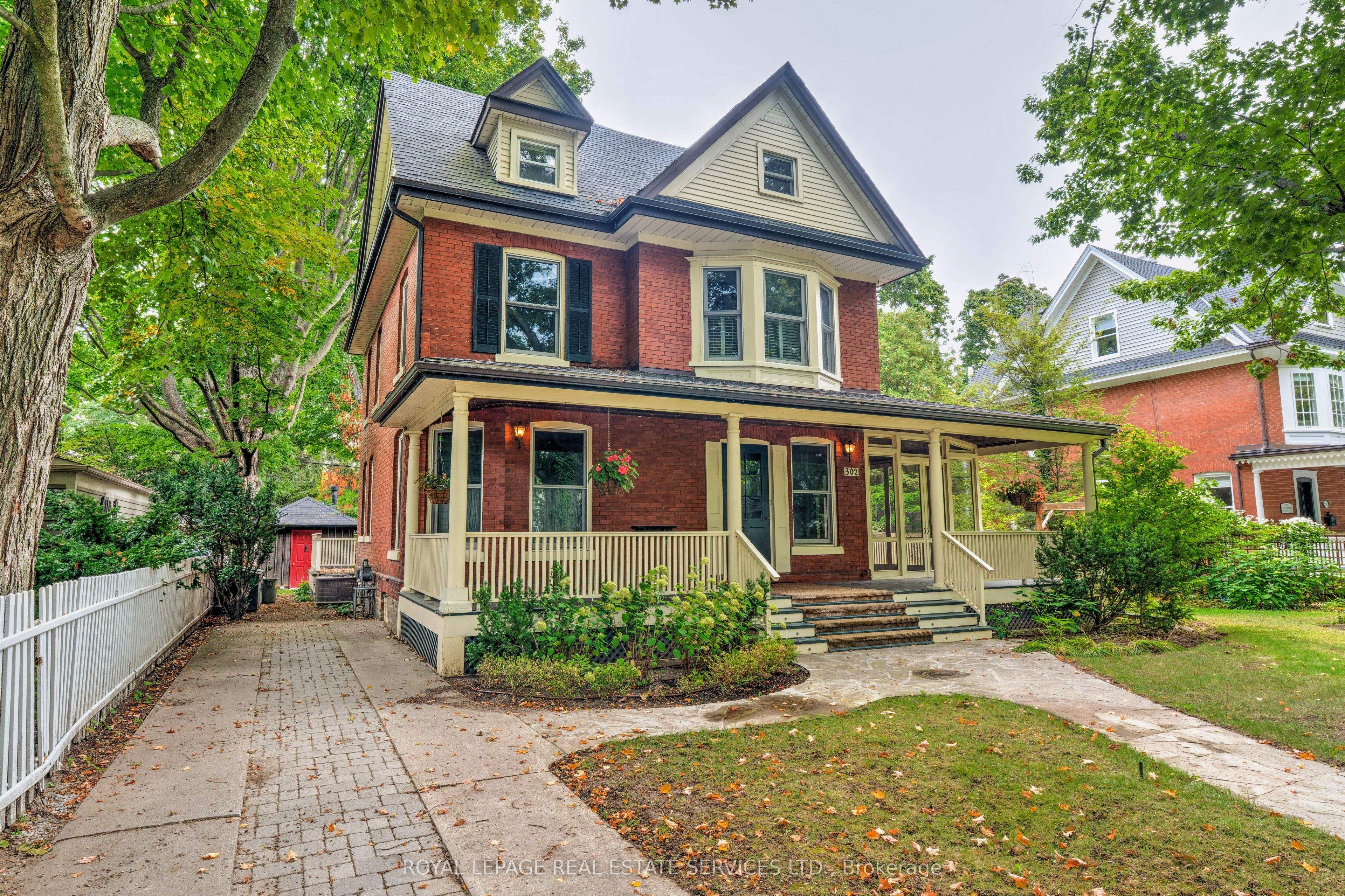 302 William Street