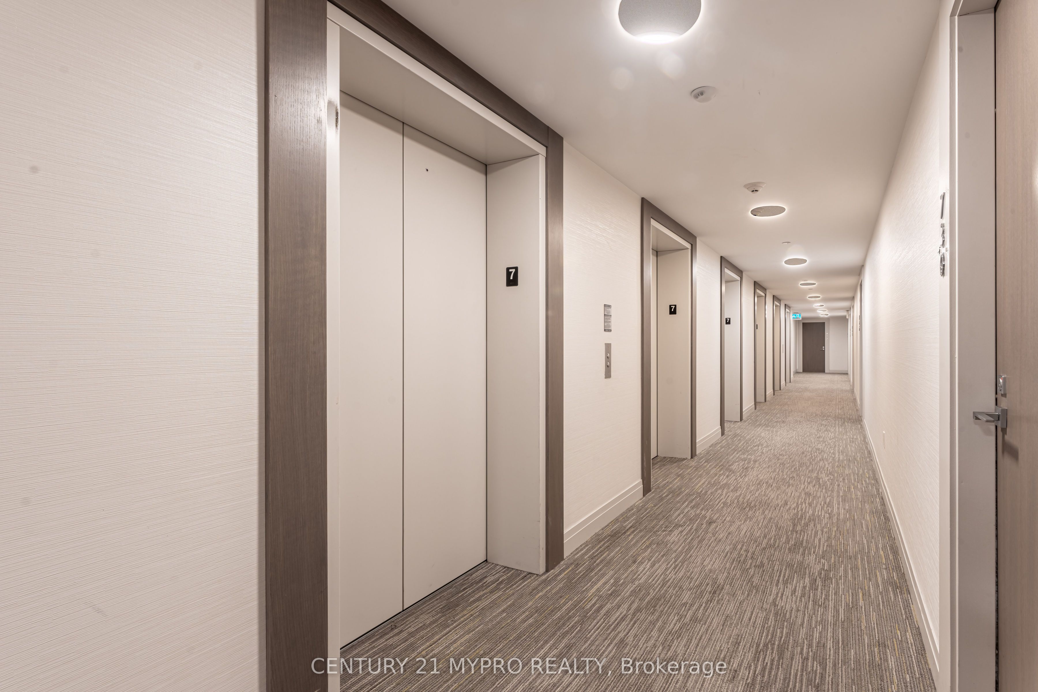 251 Jarvis Street 735