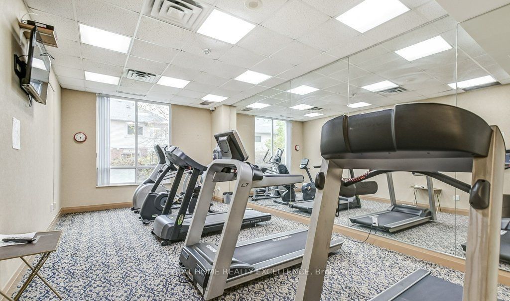 29 Northern Heights Drive 806