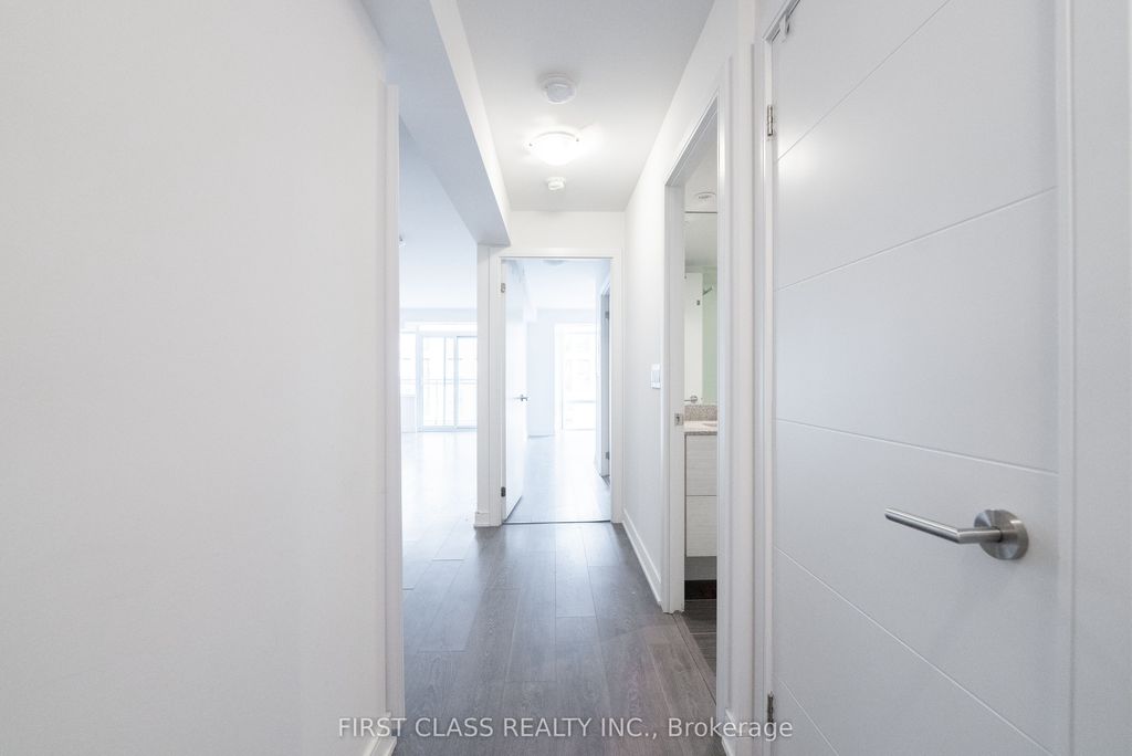 Photo of 525 Adelaide Street W #1022, Toronto, ON M5V 0N7 (MLS # C12255480)