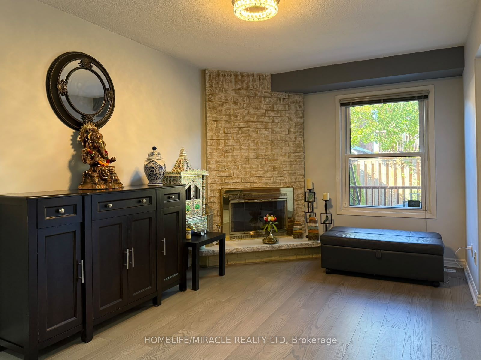 163 Mabley Crescent