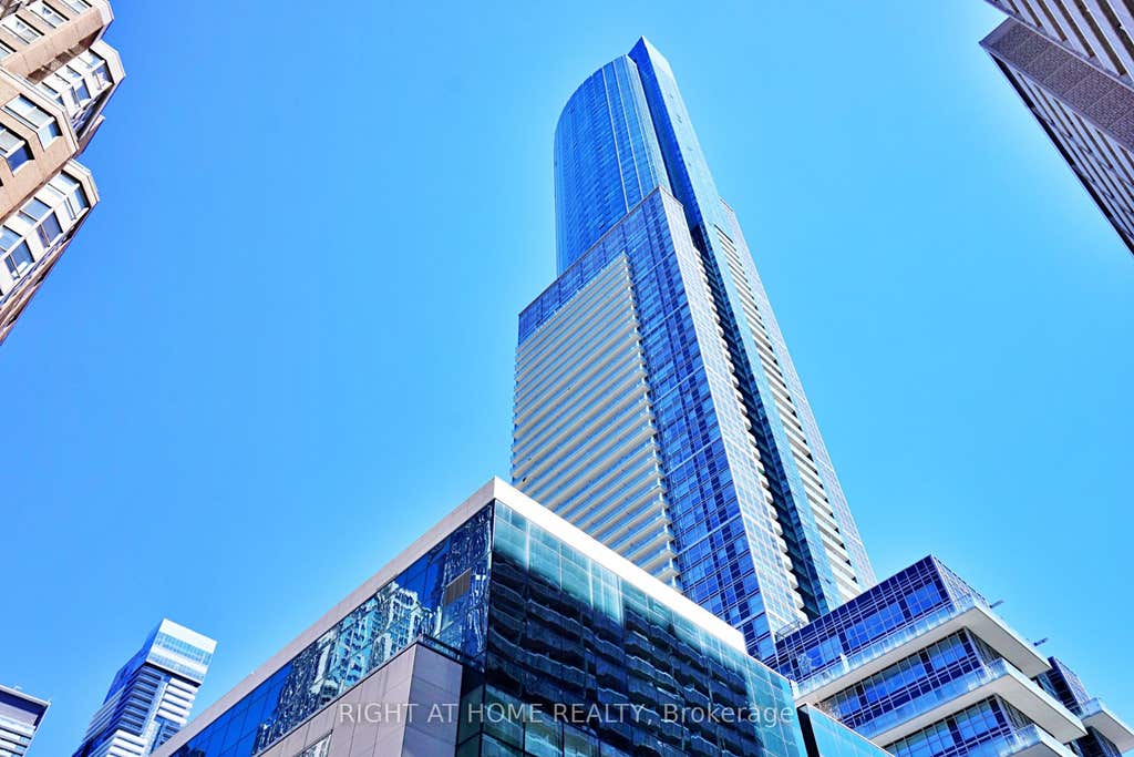 Photo of 386 Yonge Street #4207, Toronto, ON M5B 0A5 (MLS # C13508048)