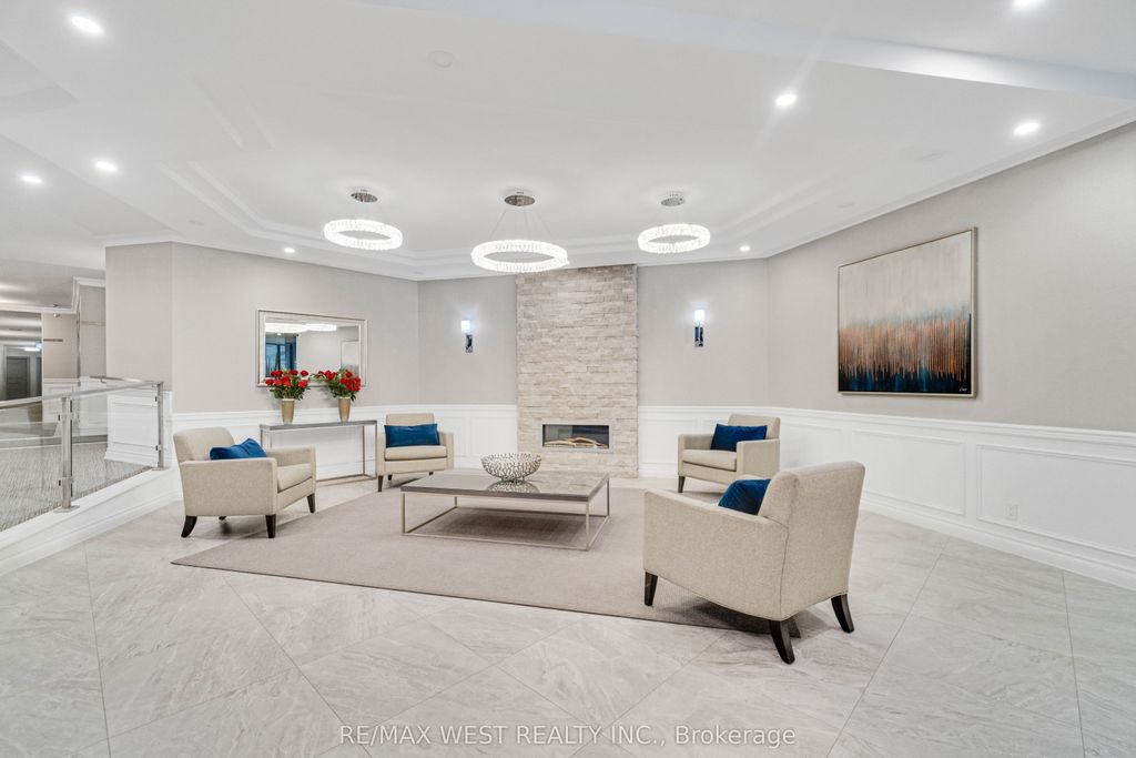 Photo of 1300 Bloor Street W #1012, Mississauga, ON L4Y 3Z2 (MLS # W12803878)
