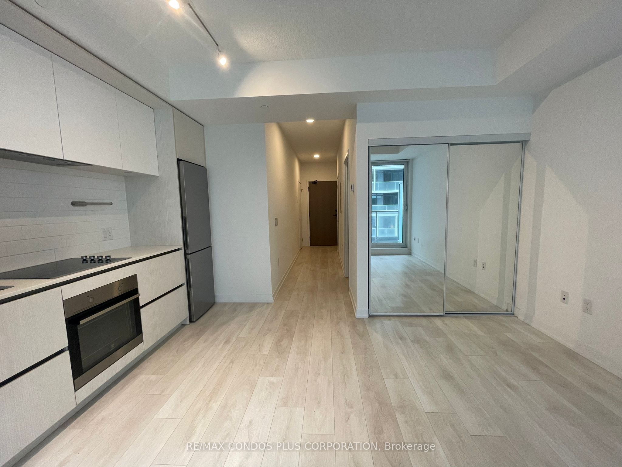 225 Sumach Street 702