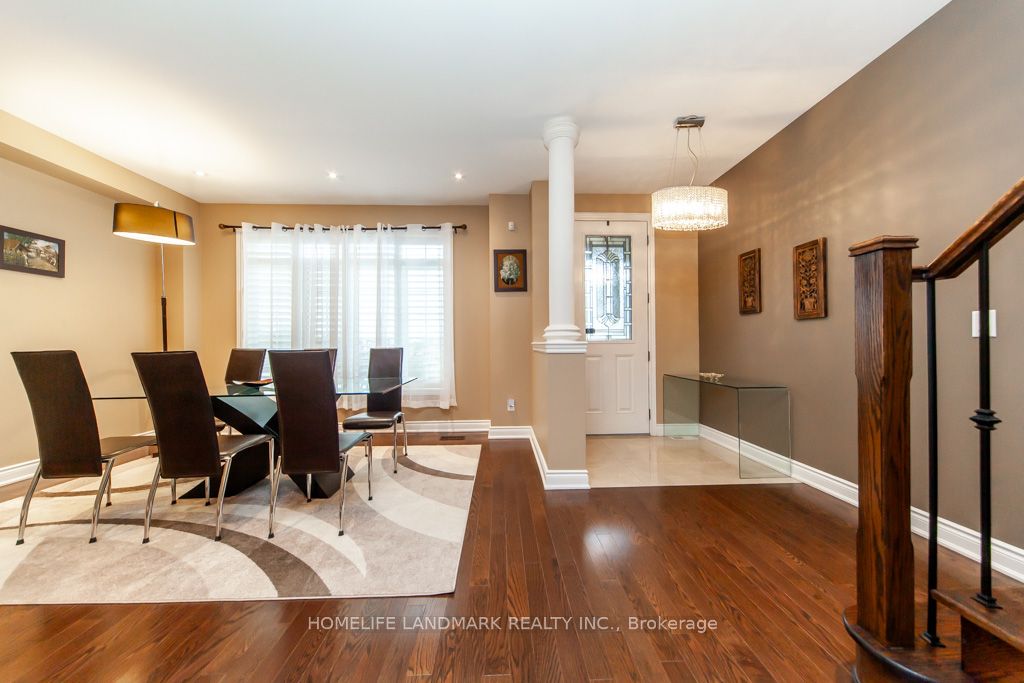 3077 Neyagawa Boulevard W