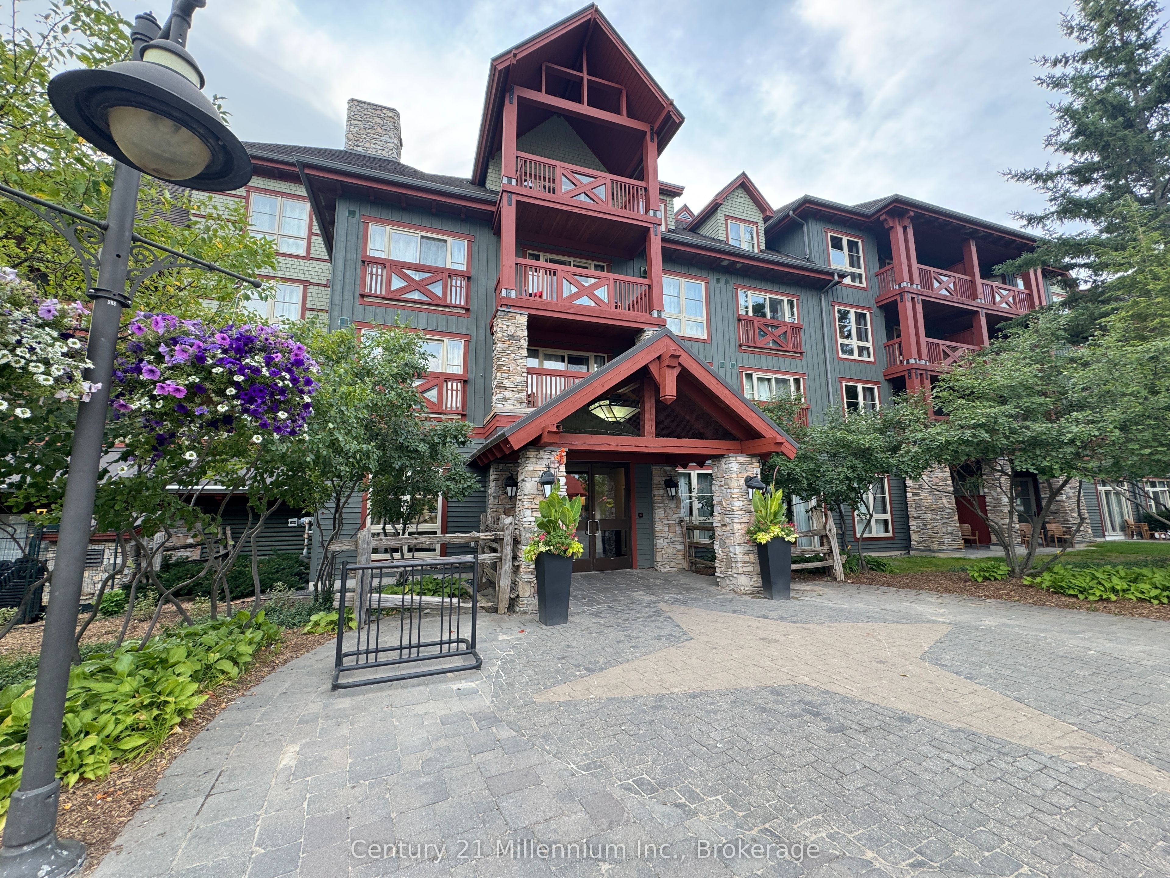 152 Jozo Weider Boulevard 201