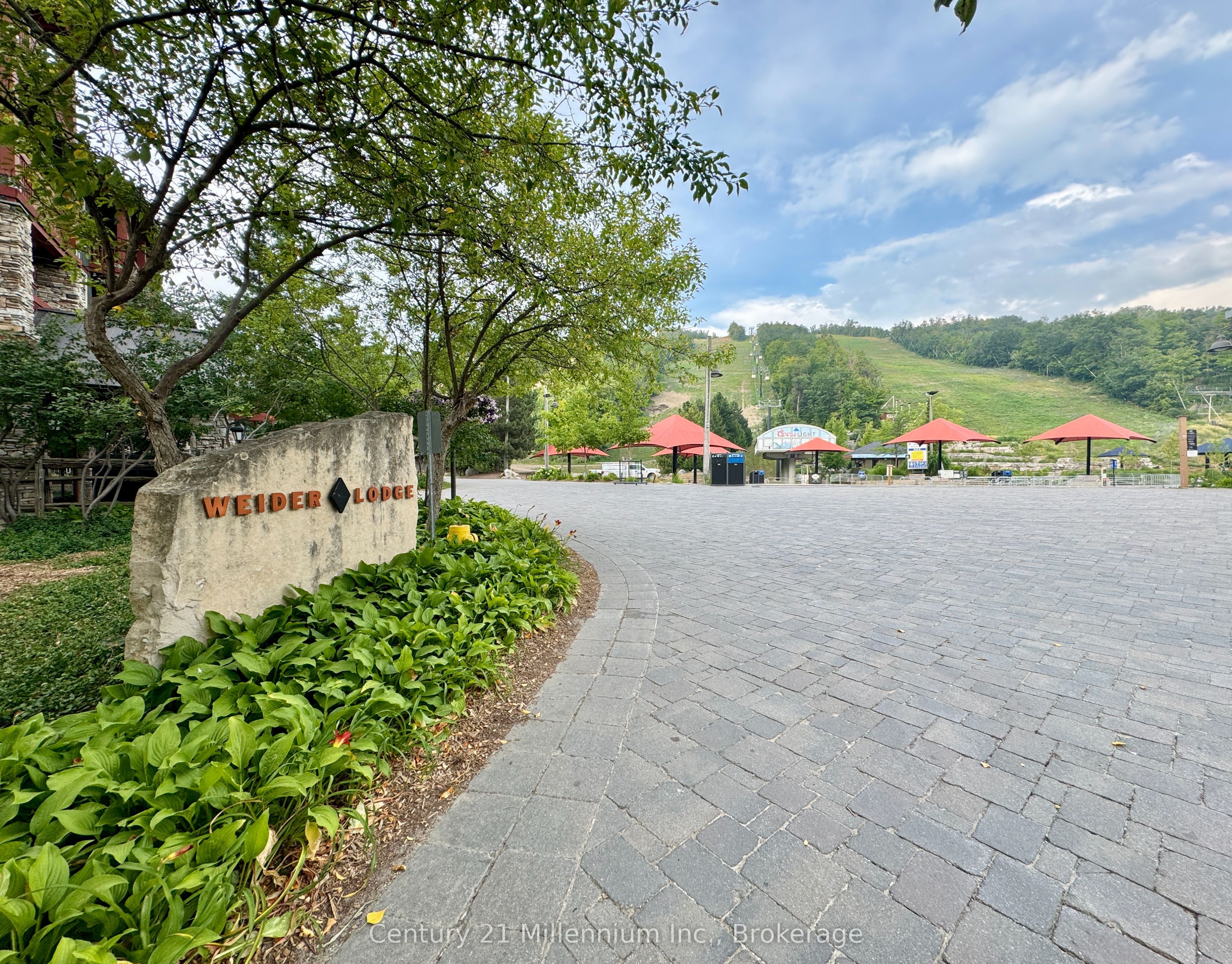 152 Jozo Weider Boulevard 201