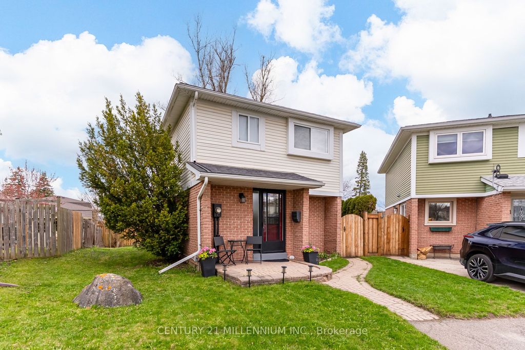 Photo of 72 Karen Court, Orangeville, ON L9W 3S3 (MLS # W13079634)