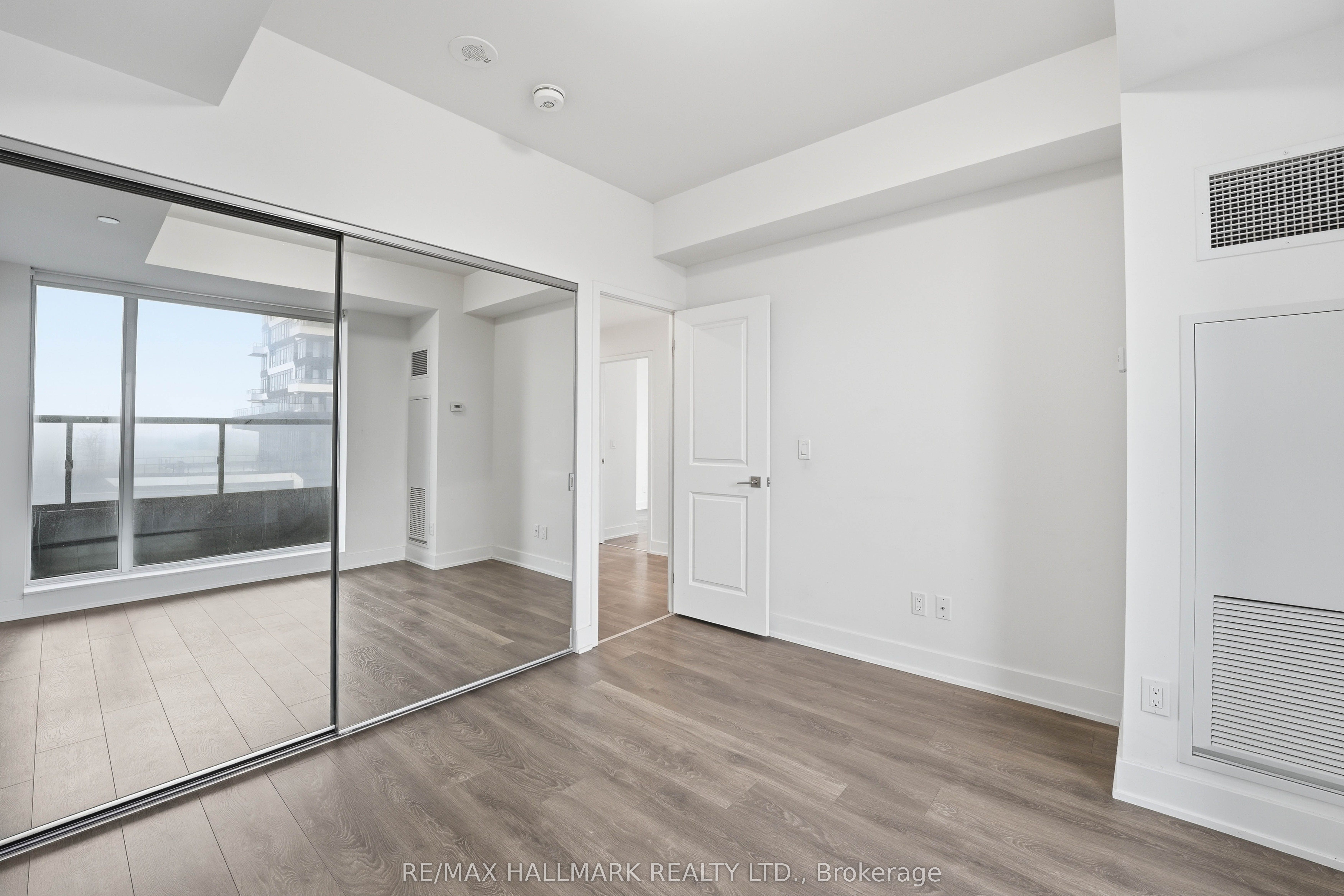 297 Oak Walk Drive 604