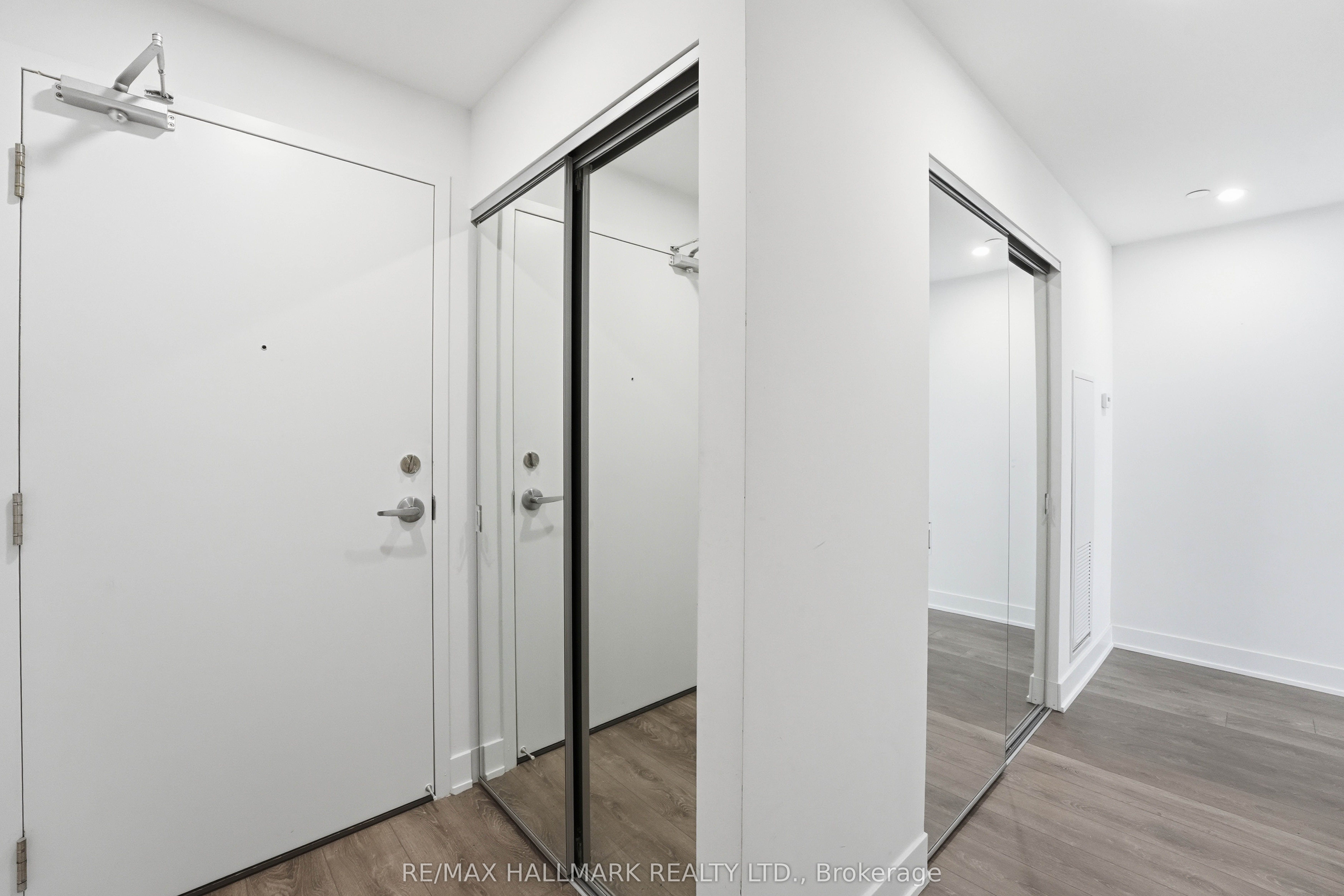 297 Oak Walk Drive 604