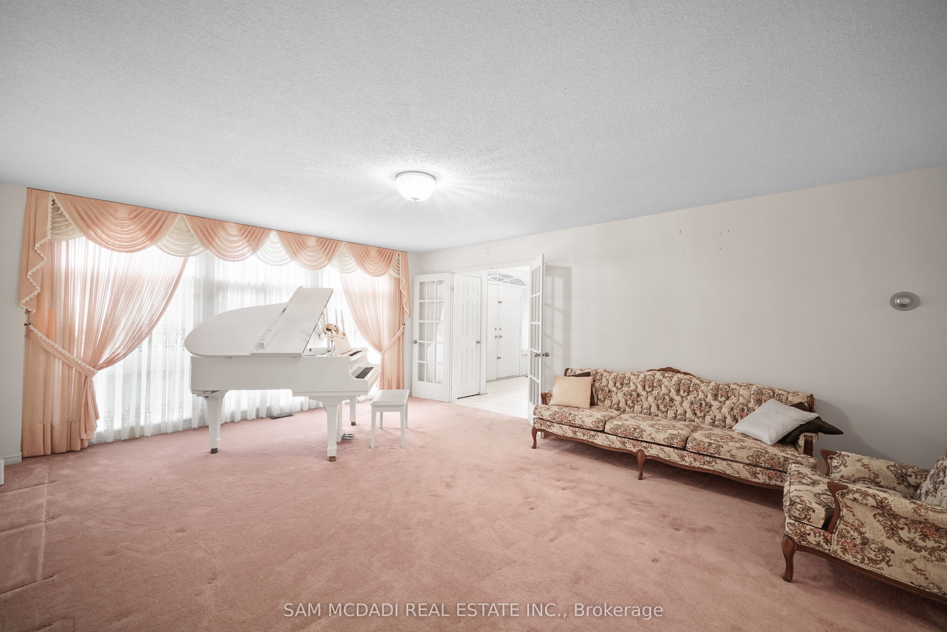 7 Vogue Crescent