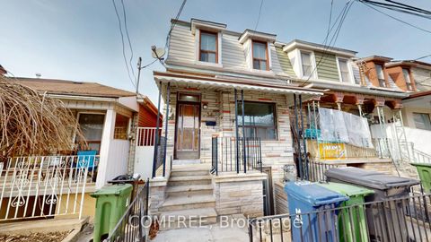 36 Mitchell Avenue Toronto ON M6J 1B9