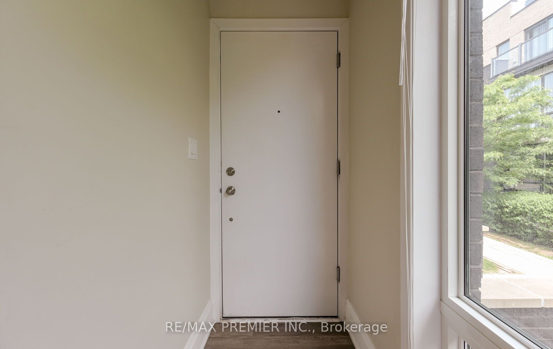 30 Fieldway Road W 88