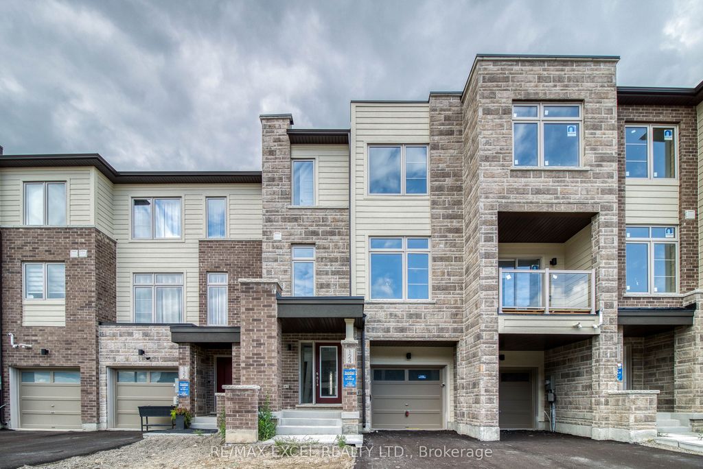 Photo of 124 Solstice Circle, Newmarket, ON L3X 0L7 (MLS # N12655390)