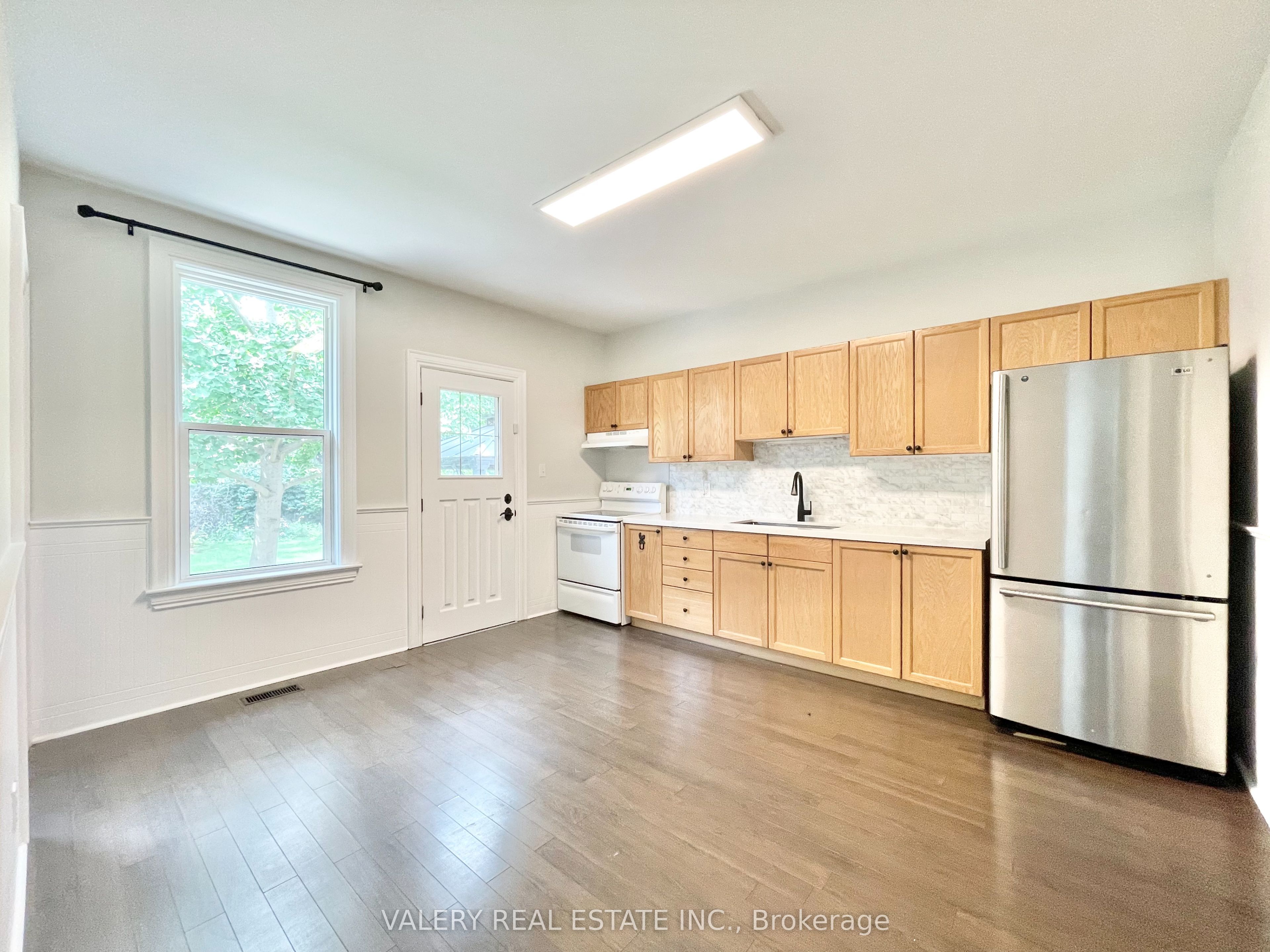 92 Nassau Street Main