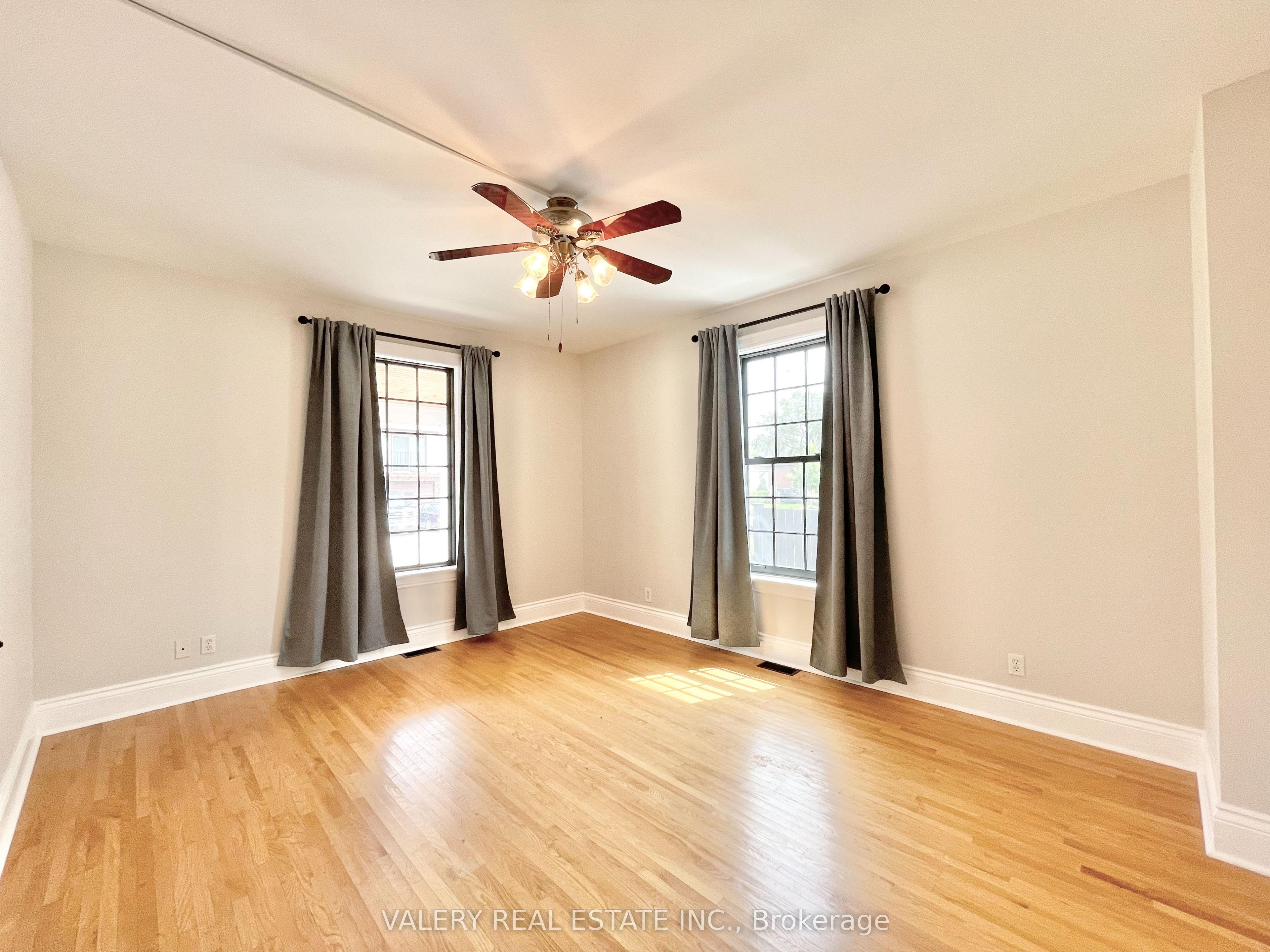 92 Nassau Street Main