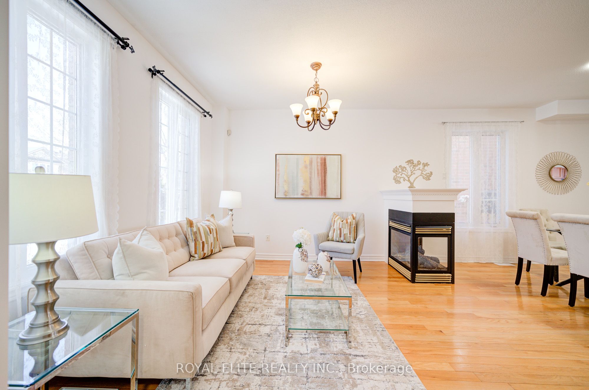 358 William Berczy Boulevard