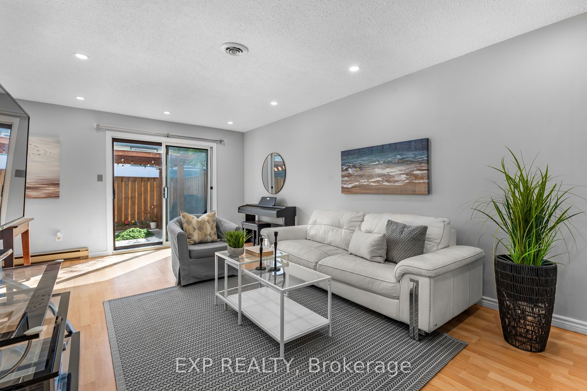 6797 Formentera Avenue 70