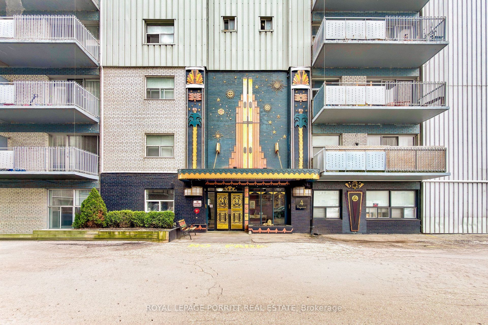 2 Superior Avenue 39