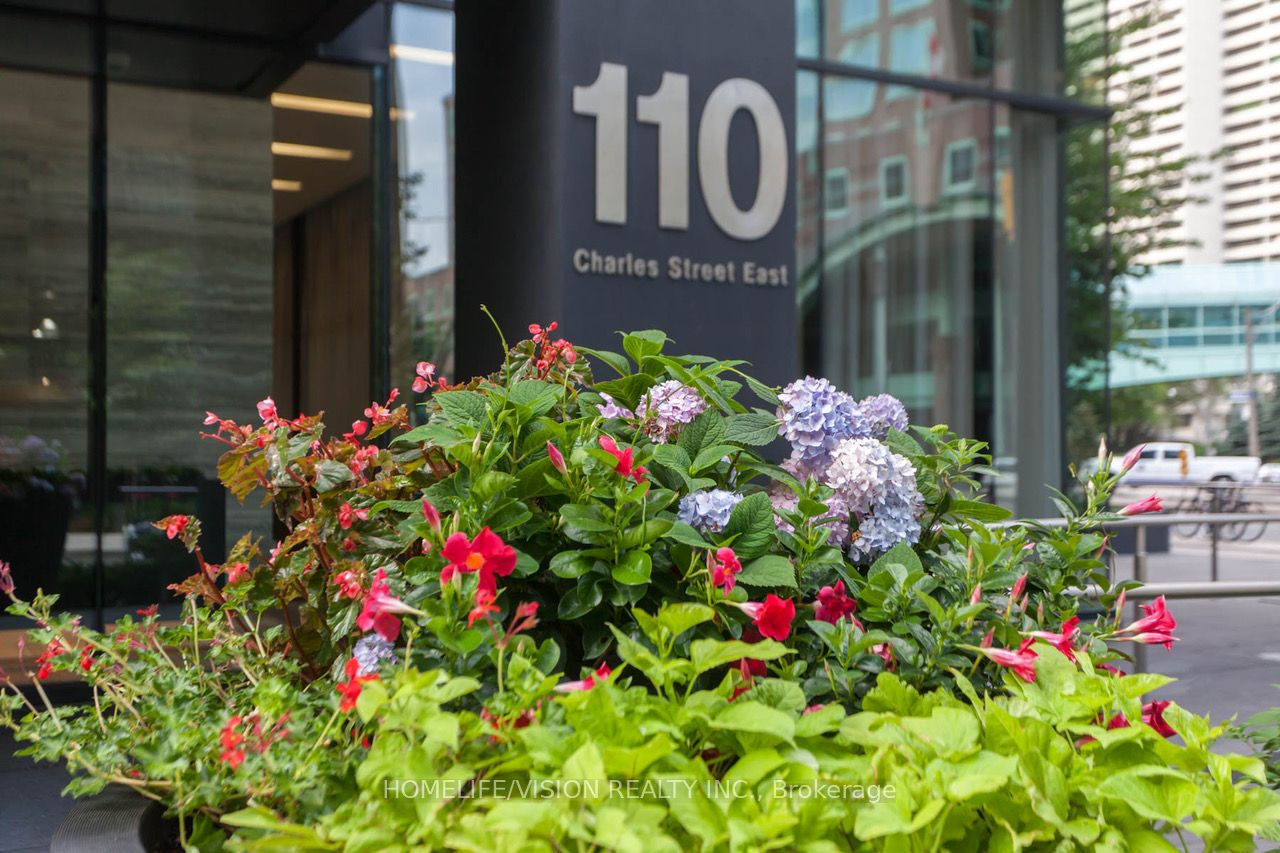 110 Charles Street E 1009