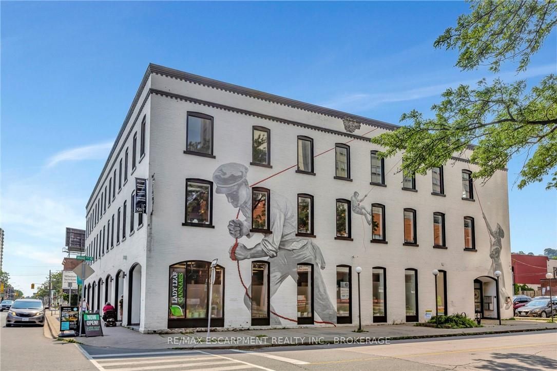 380 King Street E