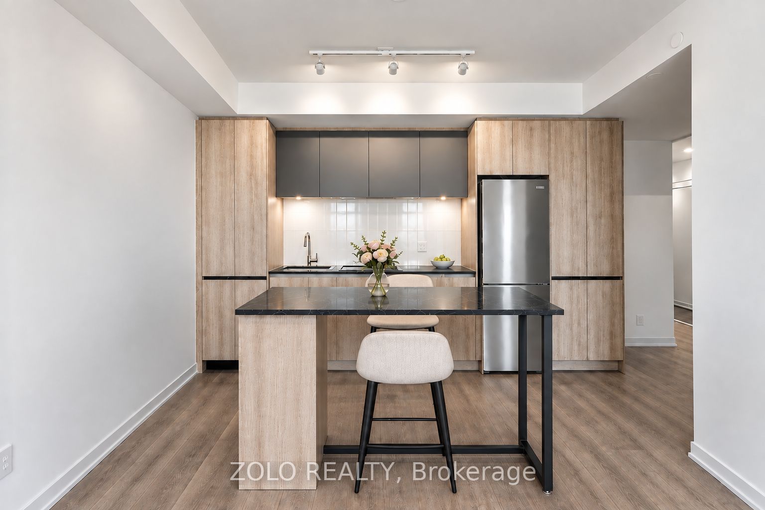 7950 Bathurst Street 1324