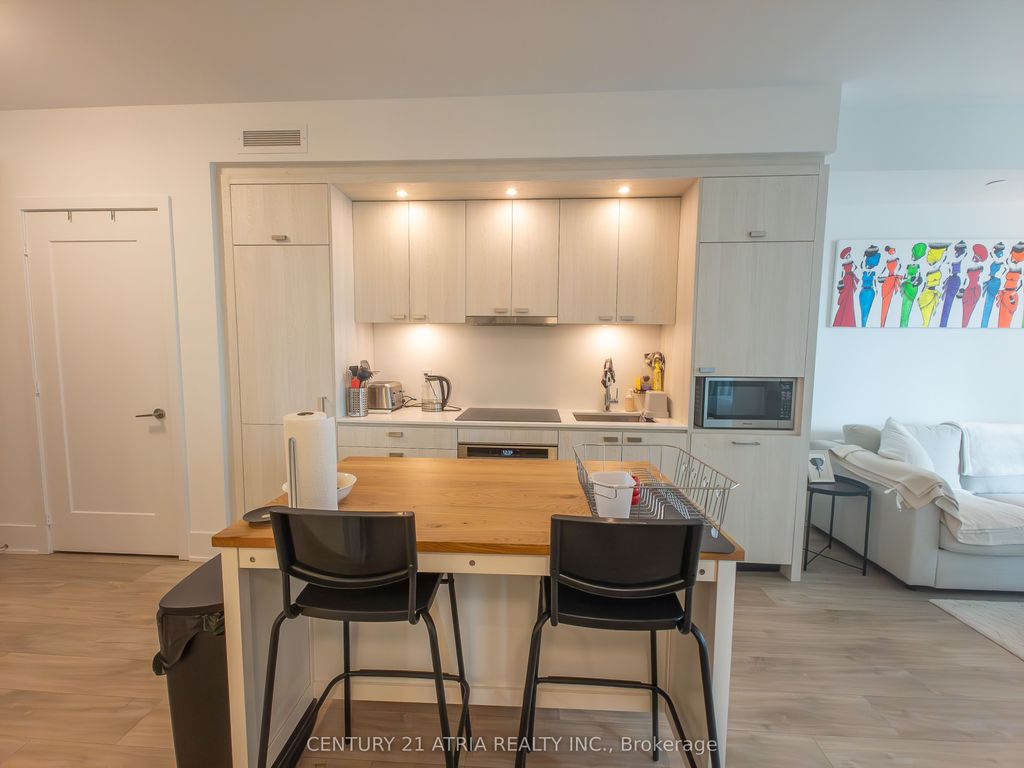Photo of 470 Front Street W #1311, Toronto, ON M5V 0V6 (MLS # C12448729)