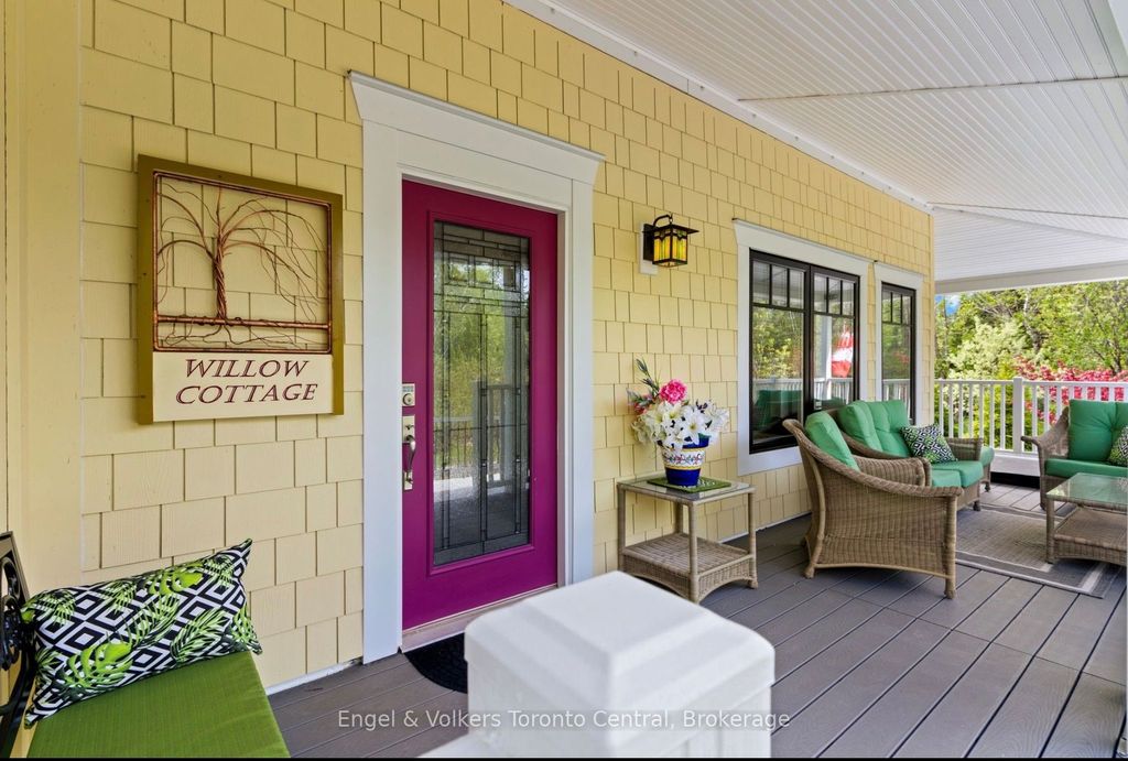 Photo of 154 Blue Mountain Drive, Blue Mountains, ON L9Y 0K9 (MLS # X13167540)