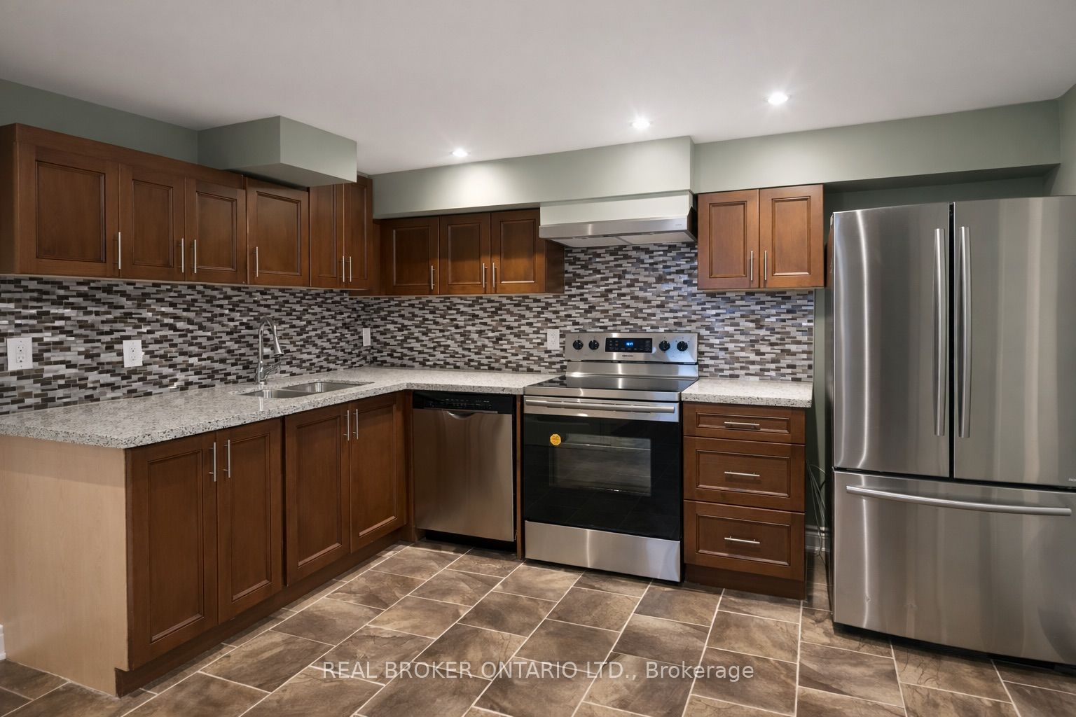 926 Flagship Drive Lower 1