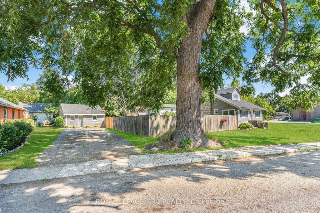 Photo of 3902 Rebstock Road, Fort Erie, ON L0S 1B0 (MLS # X12907324)