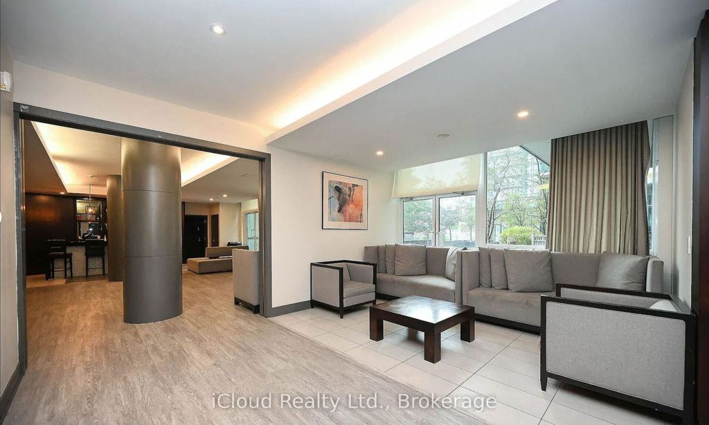 Photo of 4070 Confederation Parkway #3204, Mississauga, ON L5B 0E9 (MLS # W12587346)