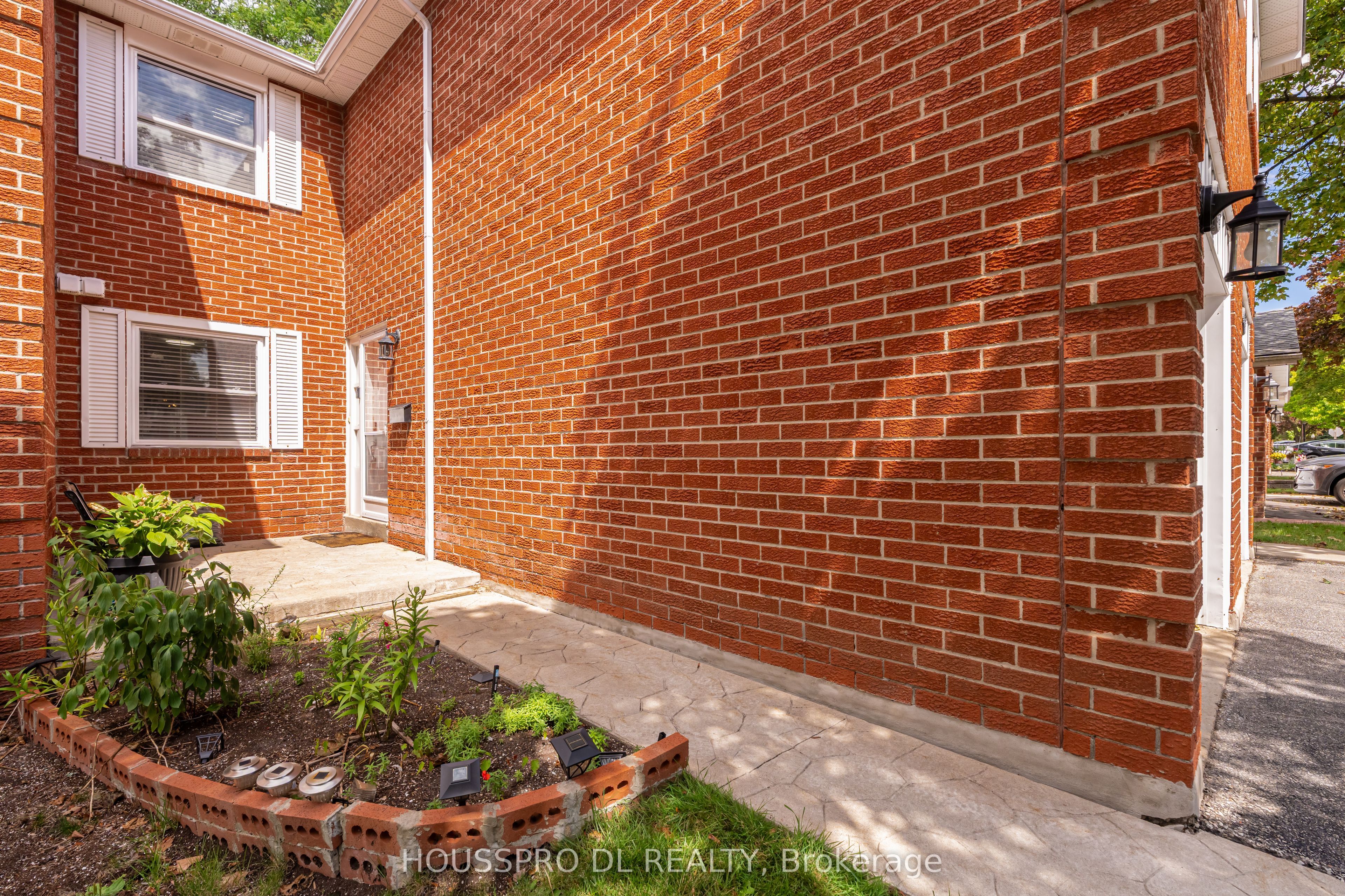 10 Bowman Way 145
