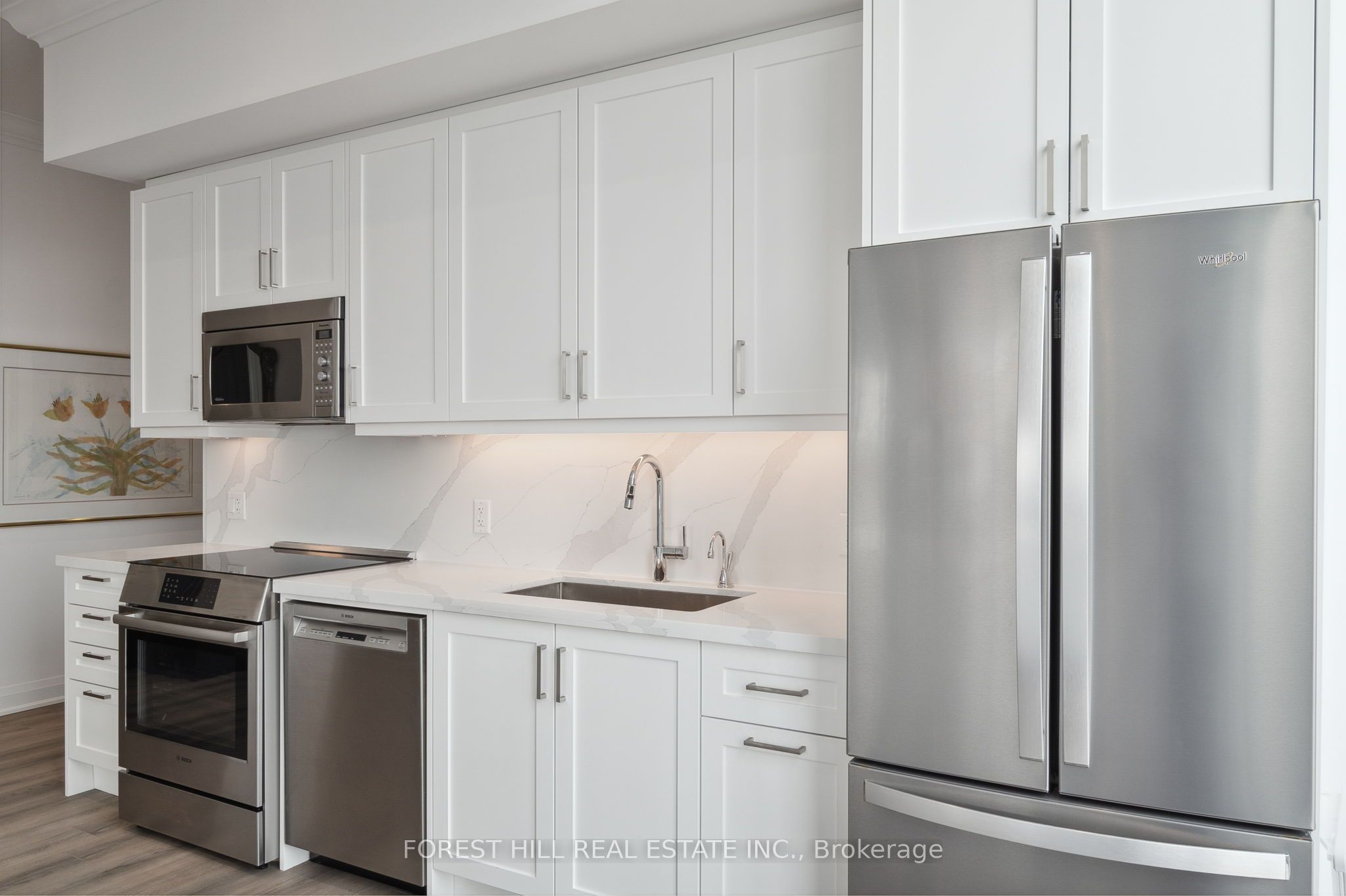 20 Gatineau Drive PH2004E