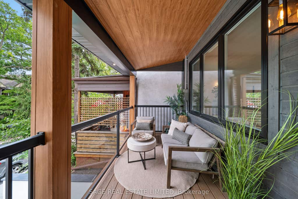 Photo of 116 Lee Avenue, Toronto, ON M4E 2P3 (MLS # E13707038)